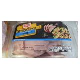 4- 7.5oz packages of Oscar Mayer carving board