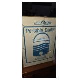 Gold seal pir5avle cooler jug Like new