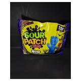 100 piece 19 oz bag Sour Patch Kids gummies