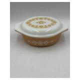 vintage Pyrex Butterfly Gold casserole dish with