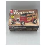 (1987) AMT 1929 Ford Woody 1/25 model kit *All