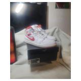Nike Air Jordan 1 Mid SE Size 11 White /
