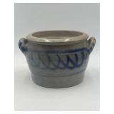 2-1/2 L salt-glazed stoneware handled utility
