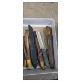 Fishing fillet knife assortment with sheaths