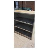 Metal shelving unit