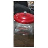 Toms toasted peanuts jar with lid