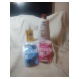 1 Hand Soap,1 Dove Body Wash,1 Women
