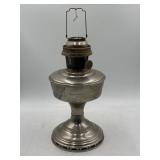 Aladdin Model 12 kerosene lamp, vintage