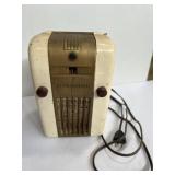 Westinghouse "Little Jewel" model radio