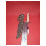Camco 4" Hunting Knife with sheath