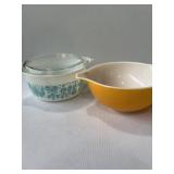 Pyrex Amish Butterprint white with turquoise