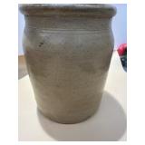 Stoneware Jar 7ï¿½x9ï¿½
