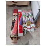 5 trees, 3x32" light up Christmas tress, 4
