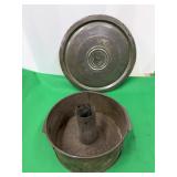 Swans Down Flour Bundt Cake Mold and 9.5ï¿½ Metal