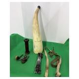 Cow Horn marked "Astenturm 842m" , Square Head