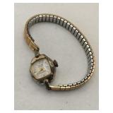 Vintage 21 Jewel women
