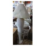 5 ft textured ceramic floor lamp