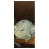 Plaster garden frog decor 12x12 body