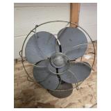 Koldaire 12" Knappmonarch Fan 1940