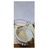 Longaberger 1984 round basket with metal oval