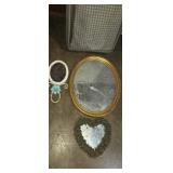 Decorative mirros 2 oval 1 heart shape