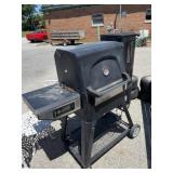 Masterbuilt Gravity Series 560 Digital Charcoal
