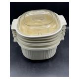 Rubbermaid stackable microwave cookware set,