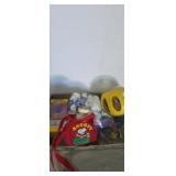 Leenie 1998 treasure troll, snoopy lemonade