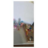4 1980s my little pony figurings with the