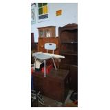 Wooden chest , cornor cabinet, 5v antenna,