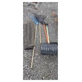 Roof felt rakes and snow shovels