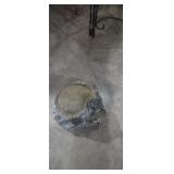 Solar frog garden decor