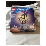 LEGO DISNEY SALLYS FLOWER POT BRAND NEW IN BOX,