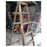 6 ft wooden painters ladder