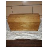 Small wood chest. Size about 16" x 8 1/2".