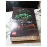 LEGO BOTANICALS BONSAI TREE BRAND NEW IN BOX