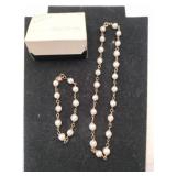 Sarah Conventry    Pearl and gold necklace
