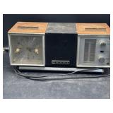 Panasonic RC-7467 AM/FM clock radio w/ swivel