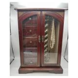 Jewelry box w/ mixed jewelry