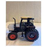 Vintage 1/16 scale Ertl Case 3294 tractor