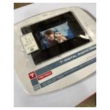 Trutech 7 inch digital photo frame new
