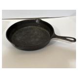 10 inch cast-iron skillet with heat ring