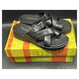 BareTraps womenï¿½s black leather sandals size