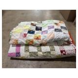 Modern quilt and quilt top that