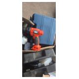 Power tools batteries and chargers