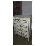 White ornate 4 drawer chest or drawers 31x18x40