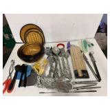 Kitchen Utensils and Bamboo Nesting Bowl Set