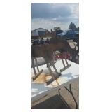 2 Metal mousse folk art lawn decorations