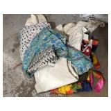 Vintage pattern / polyester women's clothing &