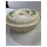 Homer Laughlin 'Oven Serve' casserole bowl with